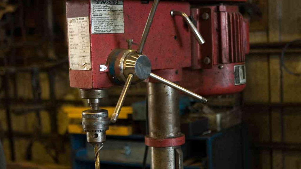 How to lock a drill press down